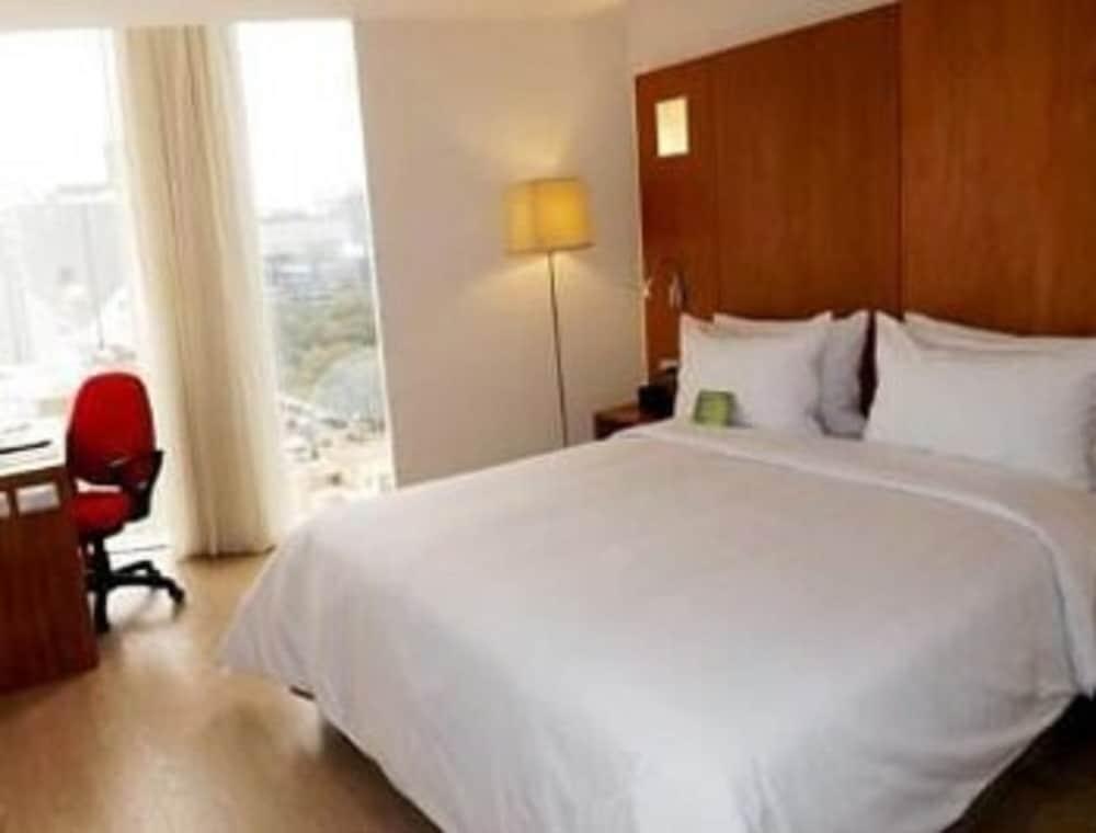Ramada Encore By Wyndham Lima San Isidro Zewnętrze zdjęcie